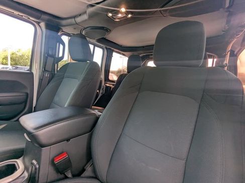 Used 2022 Jeep Wrangler Unlimited Sport AWD/4WD image 23