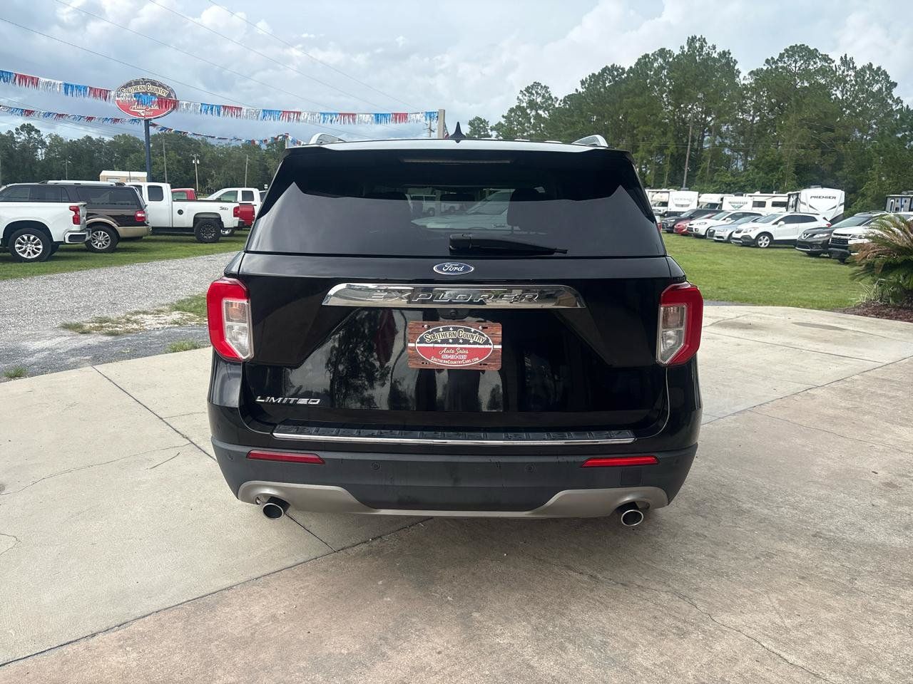 Used 2021 Ford Explorer Limited w/ Equipment Group 301A RWD image 6