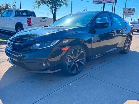 Used 2019 Honda Civic Sport image 1