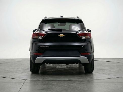 Used 2025 Chevrolet TrailBlazer LT w/ Driver Confidence Package AWD/4WD image 7