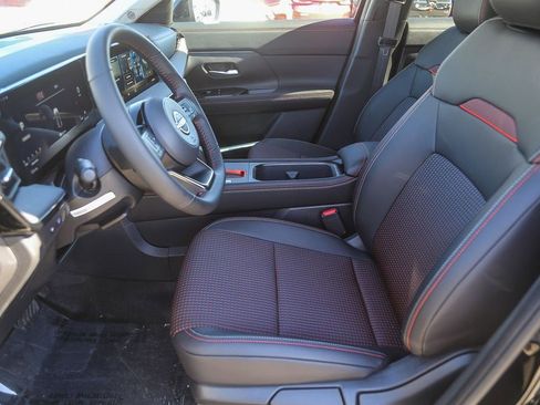 New 2026 Nissan Kicks SR FWD image 31