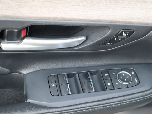 Used 2024 Toyota Grand Highlander Limited image 23