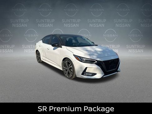 Certified 2022 Nissan Sentra SR w/ SR Premium Package FWD image 10