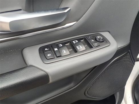 Used 2019 RAM 1500 Big Horn image 12