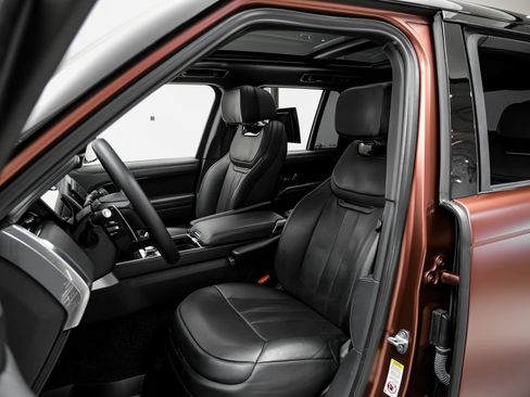 Used 2023 Land Rover Range Rover SV AWD/4WD image 31