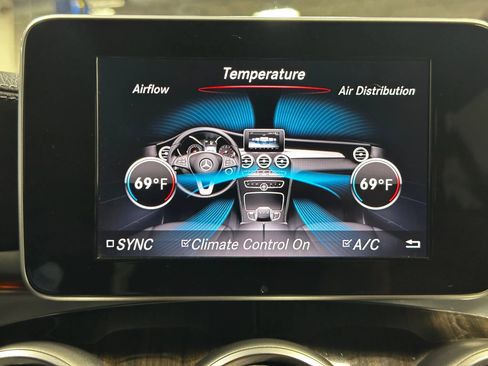Used 2019 Mercedes-Benz GLC 300 4MATIC Coupe image 43
