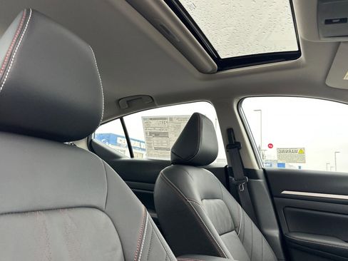 New 2025 Nissan Altima 2.5 SR image 16