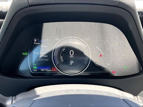 Used 2024 Lexus UX 250h FWD w/ Premium Package image 25