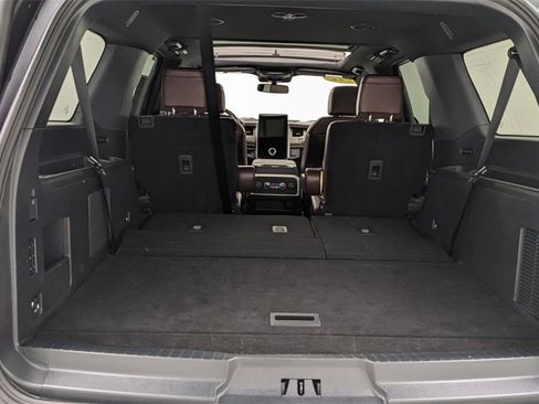 Certified 2022 Ford Expedition Max Limited image 9