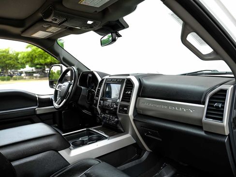 Used 2021 Ford F250 Lariat w/ Tremor Off-Road Package AWD/4WD image 17