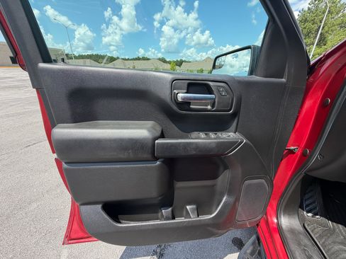 Used 2020 Chevrolet Silverado 1500 Custom Trail Boss w/ Custom Convenience Package AWD/4WD image 9