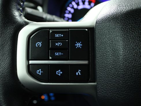 Used 2024 Ford Expedition XLT image 21