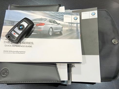 Used 2014 BMW 550i xDrive Sedan image 30