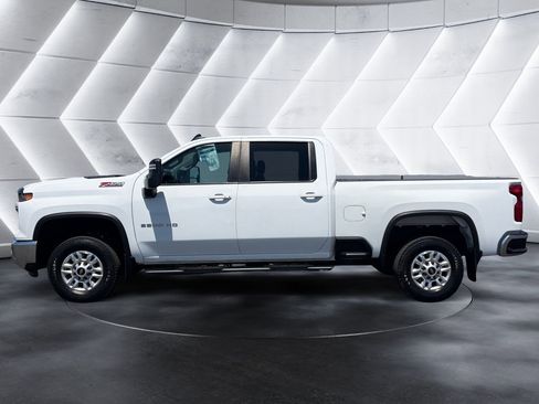 Certified 2024 Chevrolet Silverado 2500 LT w/ Convenience Package AWD/4WD image 2