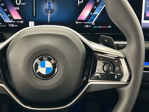 Used 2025 BMW 530i xDrive w/ Premium Package image 55