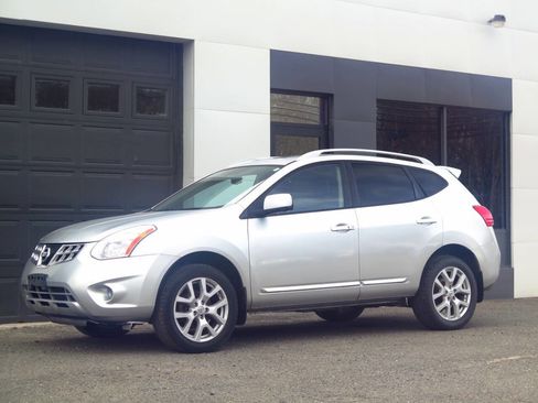Used 2012 Nissan Rogue SL AWD/4WD image 1