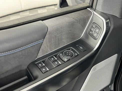 Certified 2025 Ford F350 Platinum image 26