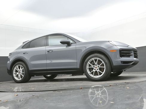 New 2026 Porsche Cayenne Coupe image 25