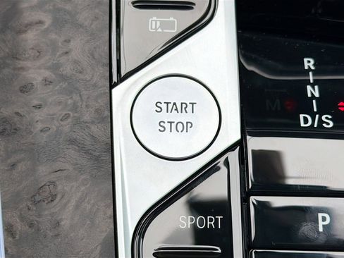 New 2026 BMW X5 xDrive50e w/ M Sport Package image 38