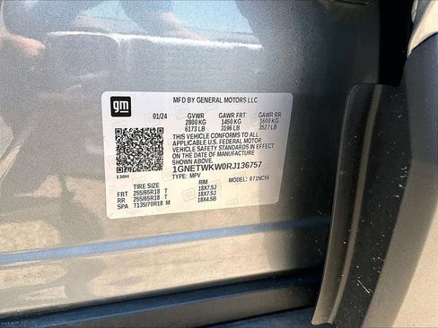 Used 2024 Chevrolet Traverse LT AWD/4WD image 23