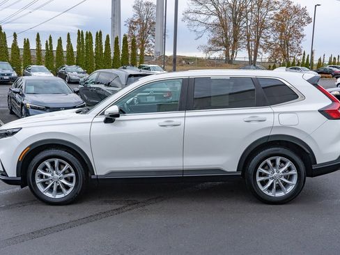 Certified 2025 Honda CR-V EX image 8