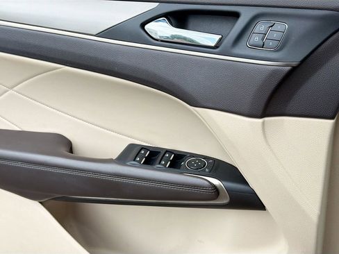 Used 2017 Lincoln MKC Premiere FWD image 22