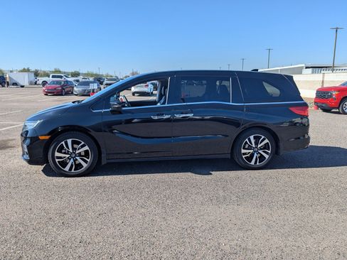 Used 2019 Honda Odyssey Elite image 2