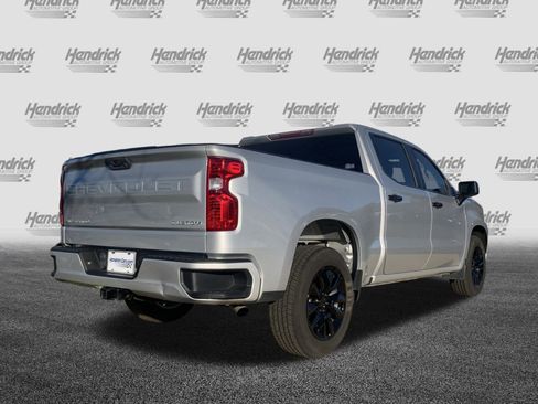 Used 2022 Chevrolet Silverado 1500 Custom image 10