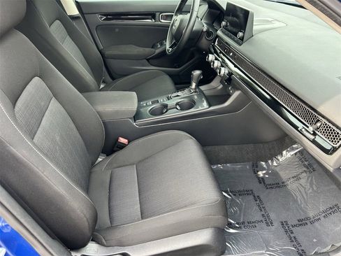 Used 2022 Honda Civic EX image 9