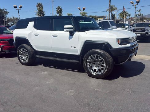 Used 2025 GMC Hummer EV 3X AWD/4WD image 2