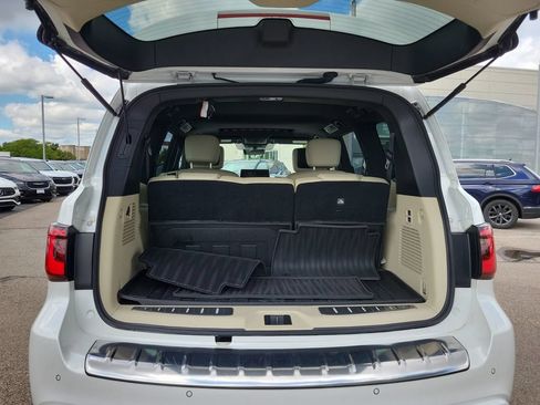 Used 2023 INFINITI QX80 Sensory w/ All-Season Package AWD/4WD image 29