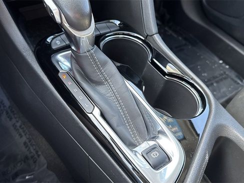 Used 2022 Buick Encore GX Select image 52