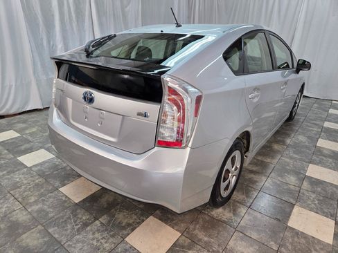 Used 2013 Toyota Prius Two FWD image 5