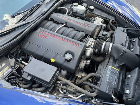 Used 2005 Chevrolet Corvette Convertible w/ Preferred Equipment Group RWD image 28
