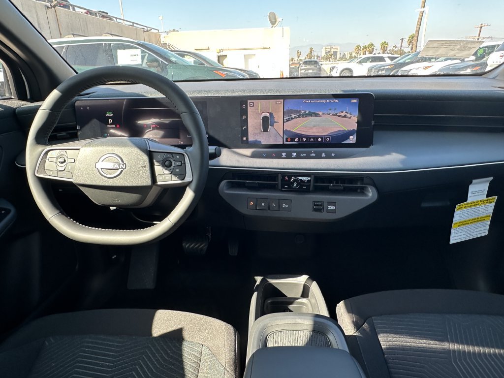 New 2026 Nissan Leaf FWD image 17