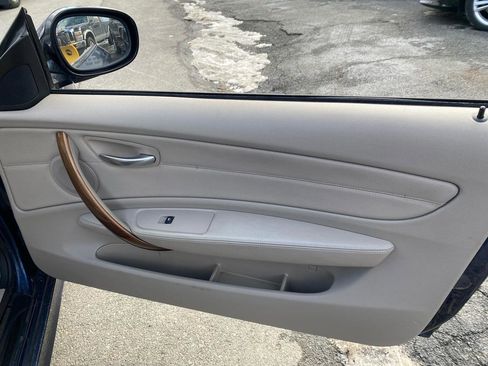 Used 2010 BMW 128i Convertible w/ Premium Pkg RWD image 18