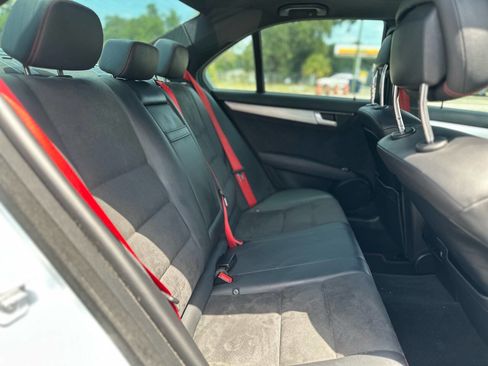 Used 2014 Mercedes-Benz C 250 Sedan image 22