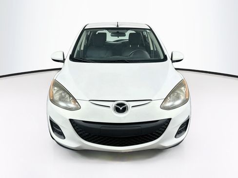 Used 2014 MAZDA MAZDA2 Sport FWD image 2