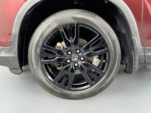 Certified 2019 Honda Pilot Touring image 33