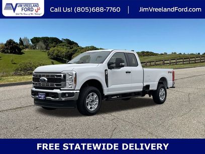 New 2025 Ford F350 XLT w/ FX4 Off-Road Package
