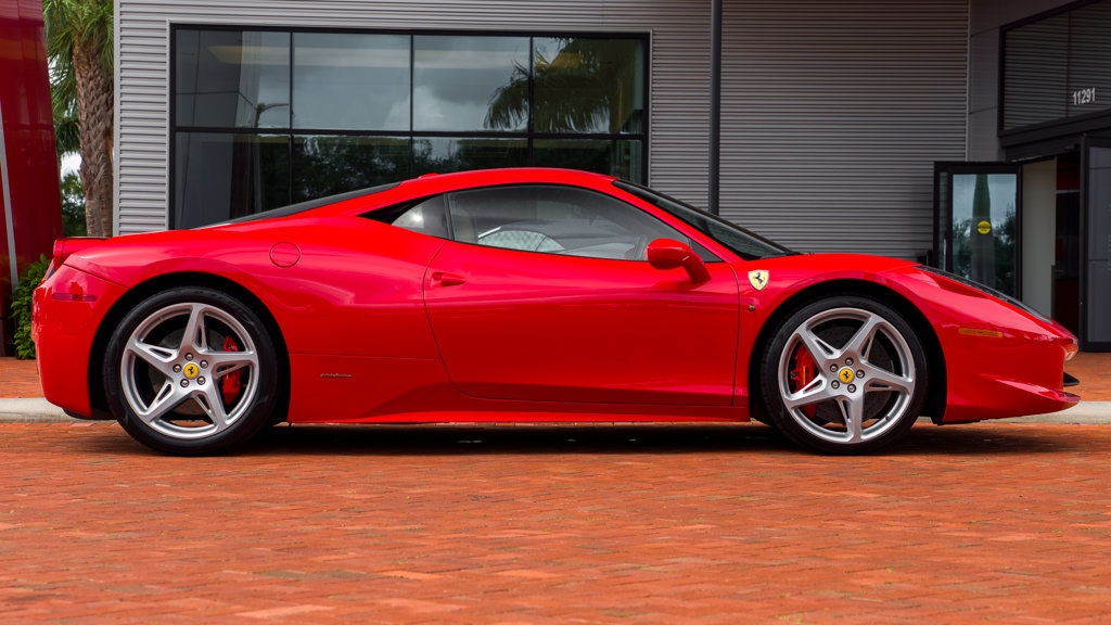 Certified 2013 Ferrari 458 Italia Coupe RWD image 10