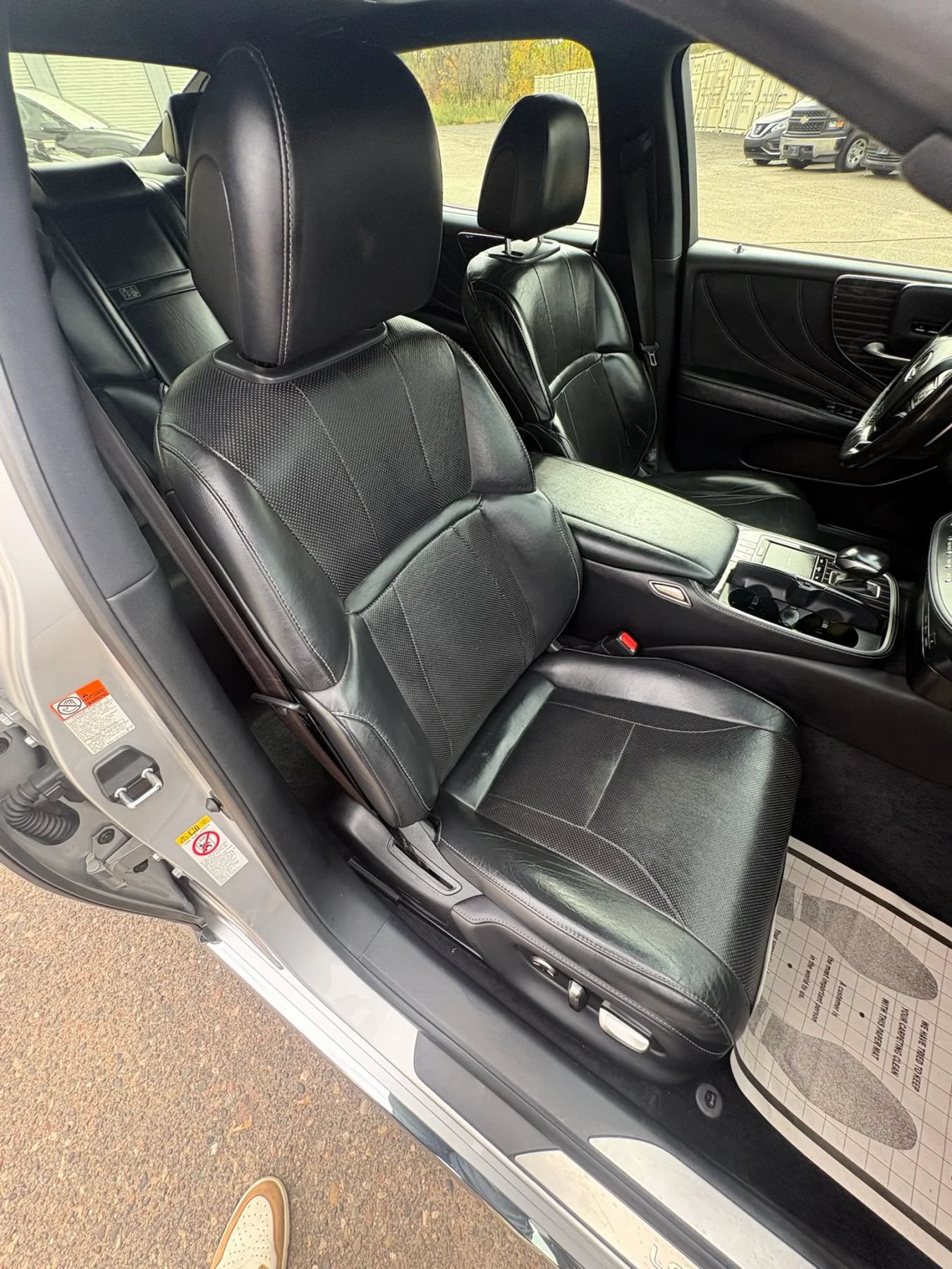 Used 2018 Lexus LS 500h AWD w/ Accessory Package (Z1) image 37