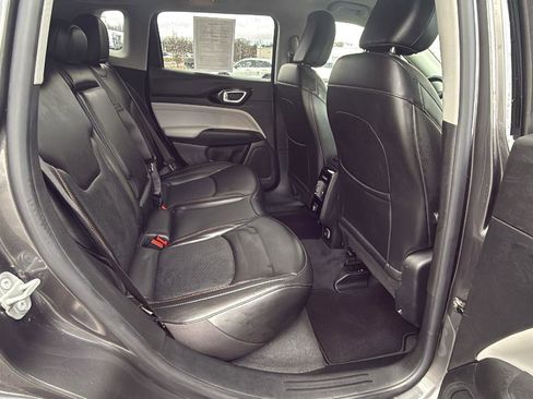 Used 2022 Jeep Compass Limited image 19