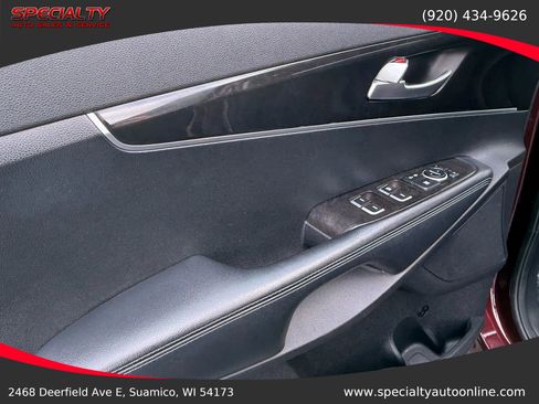 Used 2017 Kia Sorento LX image 31
