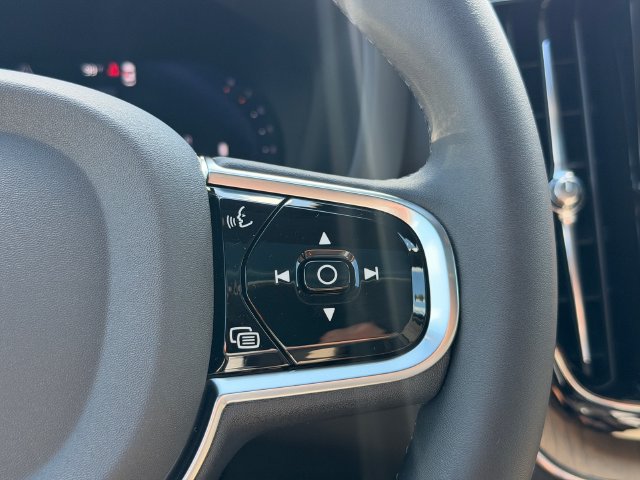 New 2027 Volvo XC90 B5 Core AWD/4WD image 21