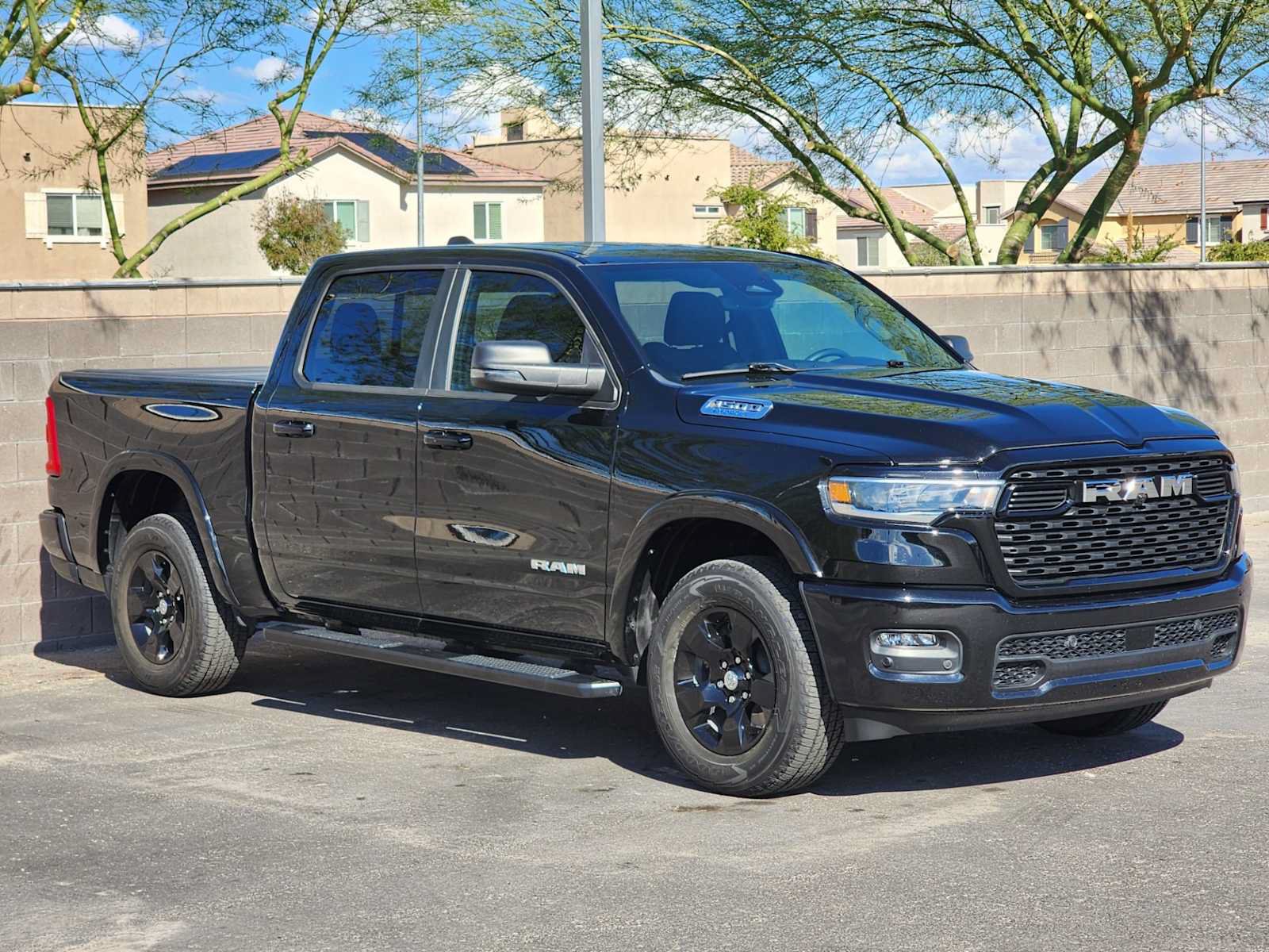 Used 2025 RAM 1500 Big Horn AWD/4WD image 4