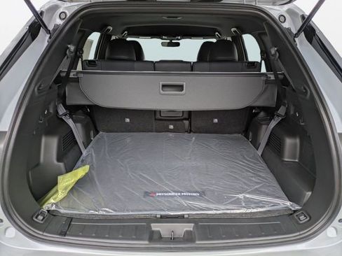 New 2026 Mitsubishi Outlander SE FWD image 13