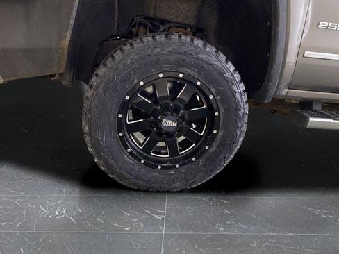 Used 2017 GMC Sierra 2500 SLT image 40