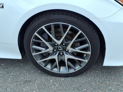 Used 2016 Lexus RC 200t RWD image 9