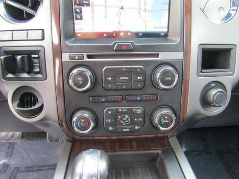 Used 2015 Ford Expedition Platinum image 22